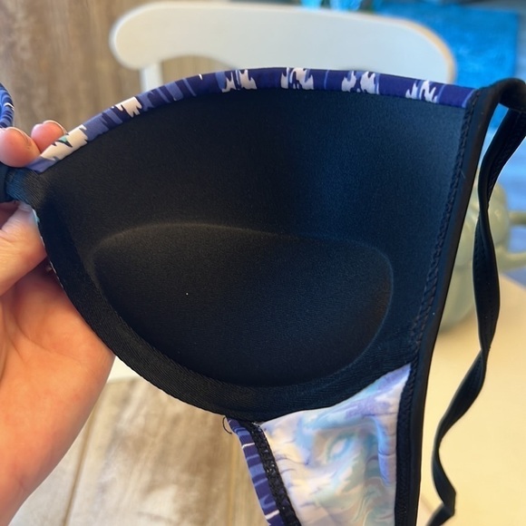 INGEAR - Bikini Swimsuit - NWOT- small top, medium bottom - Picture 5 of 9